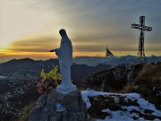 76 La Madonnina e la Croce a protezione dell'altopiano Selvino-Aviatico ed oltre